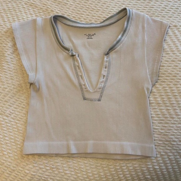 Urban Outfitters ‘Go for Gold’ Top - Picture 1 of 2